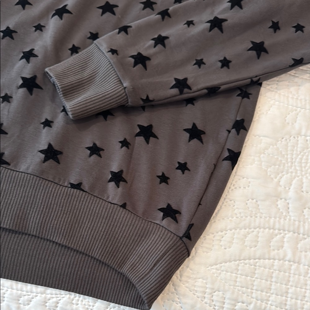 Gray Star Pattern Sweater - image 4